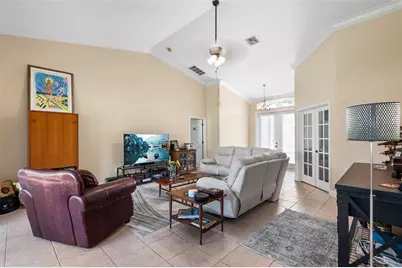 220 Hartridge Hills Dr, Winter Haven, FL 33881 - Photo 3