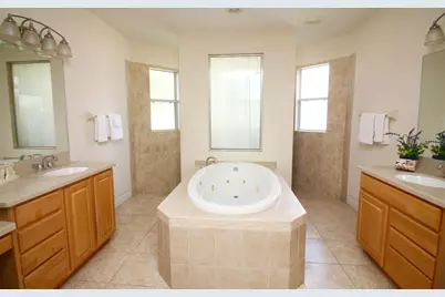 220 Hartridge Hills Dr, Winter Haven, FL 33881 - Photo 31