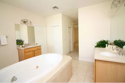 220 Hartridge Hills Dr, Winter Haven, FL 33881 - Photo 35