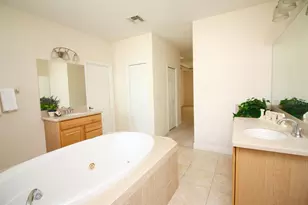 220 Hartridge Hills Dr, Winter Haven, FL 33881 - Photo 35