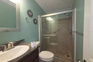 332 Victoria Dr, Haines City, FL 33844 - Photo 33