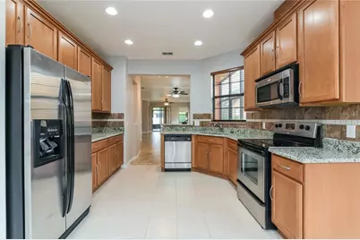 505 Millifiora Lane, Kissimmee, FL 34759 - Photo 7