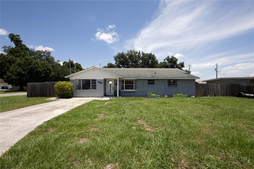 2095 W Hartridge Terrace - 2095 W Hartridge Terrace, Winter Haven, FL 33881 Luxury Property | Jose Angel Pina
