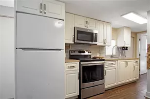 26 Forest Dr, Davenport, FL 33837 - Photo 5