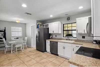 683 E Brookins Avenue, Eagle Lake, FL 33839 - Photo 15