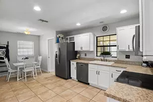 683 E Brookins Ave, Eagle Lake, FL 33839 - Photo 15