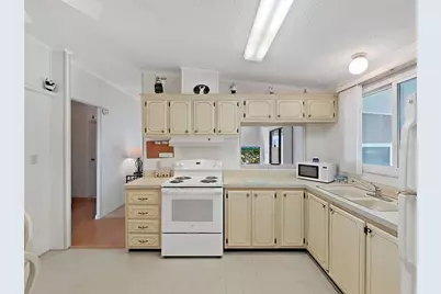 1802 Sherwood Hill Dr, Lakeland, FL 33810 - Photo 13