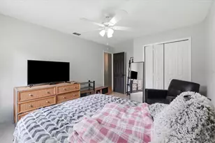 622 Palencia Pl, Lakeland, FL 33803 - Photo 21