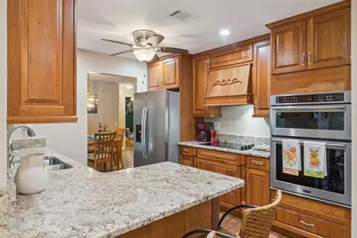 864 Redwood Way, Lake Wales, FL 33898 - Photo 11