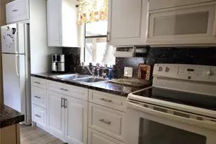 12627 Blackberry Ln, Lake Wales, FL 33898 - Photo 13