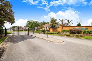 445 Talamone Dr, Winter Haven, FL 33884 - Photo 51