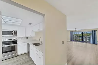 515 Leffingwell Avenue #116, Ellenton, FL 34222 - Photo 11