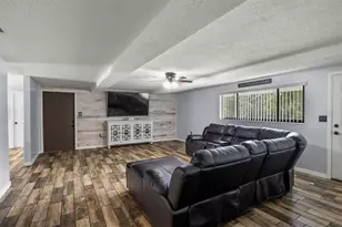 617 McCranie Rd, Lakeland, FL 33809 - Photo 9