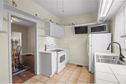 4517 Kenilworth Boulevard, Sebring, FL 33870 - Photo 3