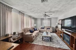 1826 6th St SE, Winter Haven, FL 33880 - Photo 5