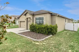 647 Chicago Way, Dundee, FL 33838 - Photo 1
