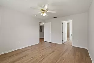 372 Lake Daisy Cir, Winter Haven, FL 33884 - Photo 21