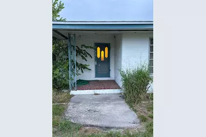 301 W Lemon Street, Bowling Green, FL 33834 - Photo 3