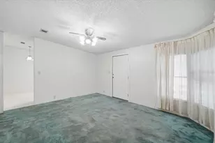 1794 Fox Hill Dr, Lakeland, FL 33810 - Photo 13