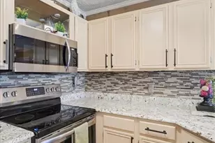 7902 Waterview Way, Winter Haven, FL 33884 - Photo 9