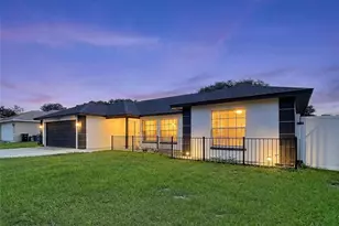 8017 Glenridge Ln, Lakeland, FL 33809 - Photo 3