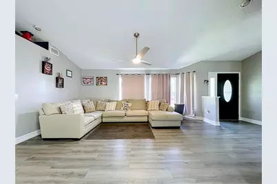 8017 Glenridge Lane, Lakeland, FL 33809 - Photo 11