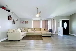 8017 Glenridge Ln, Lakeland, FL 33809 - Photo 11