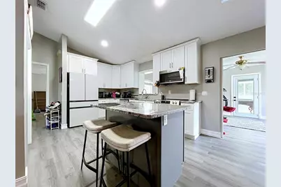 8017 Glenridge Lane, Lakeland, FL 33809 - Photo 13