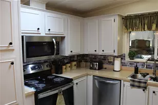 6369 Elmwood Ave, Lake Wales, FL 33898 - Photo 7