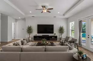 5701 Crestview Dr, Lady Lake, FL 32159 - Photo 11