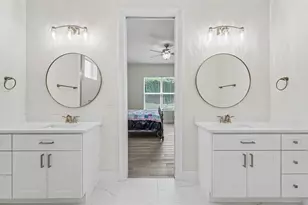5701 Crestview Dr, Lady Lake, FL 32159 - Photo 13