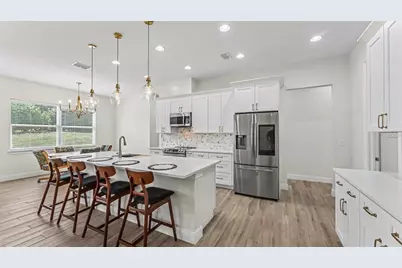 5701 Crestview Drive, Lady Lake, FL 32159 - Photo 9