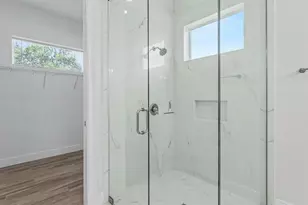 5701 Crestview Dr, Lady Lake, FL 32159 - Photo 17
