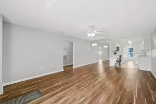 207 Winter Ridge Blvd, Winter Haven, FL 33881 - Photo 5