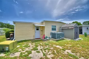 151 Holiday Ln, Auburndale, FL 33823 - Photo 3