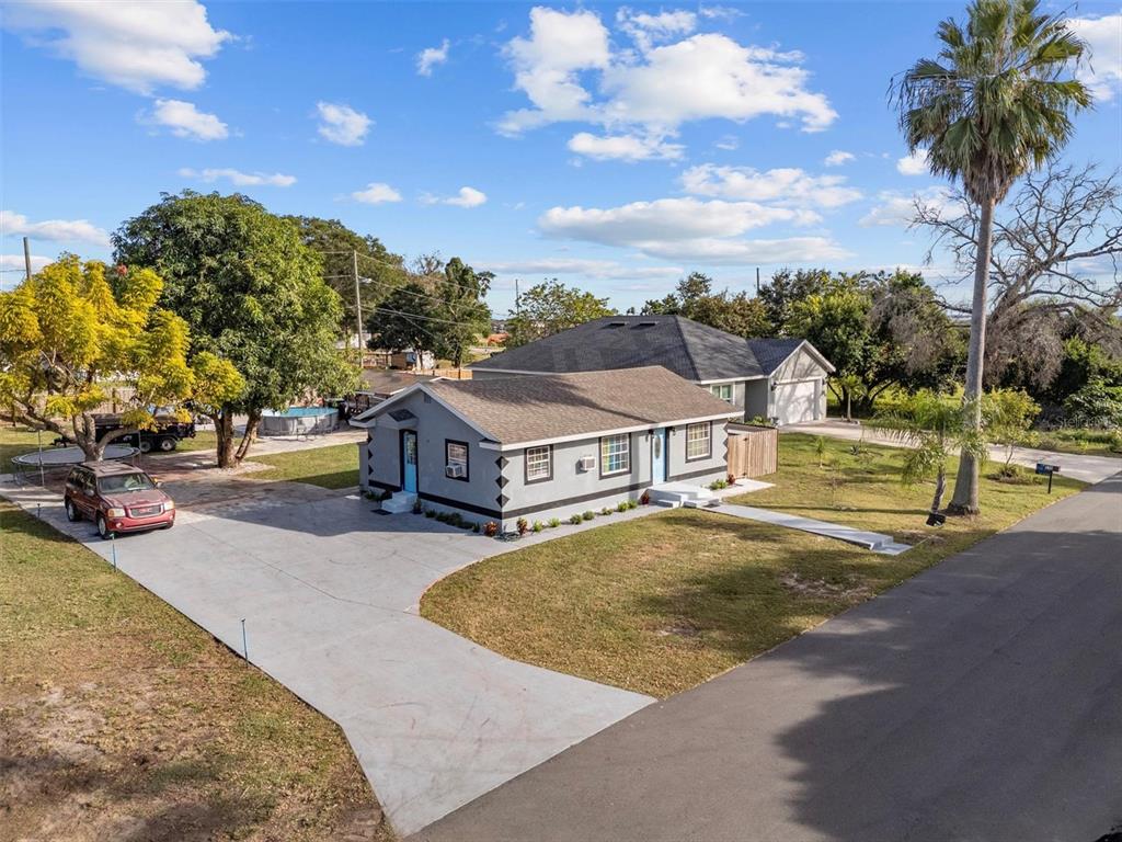 513 5th St - 513 5th St, Dundee, FL 33838 Luxury Property | Jose Angel Pina