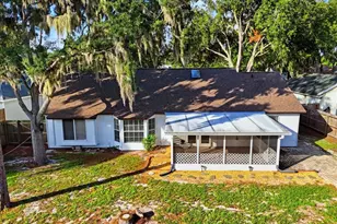 4110 Longfellow Dr, Plant City, FL 33566 - Photo 9