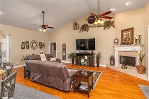 35 Stembridge Rd, Lake Wales, FL 33898 - Photo 9