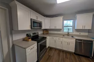 739 Center St, Waverly, FL 33877 - Photo 5