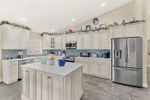 2868 Oconnell Dr, Kissimmee, FL 34741 - Photo 9