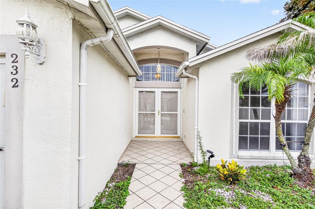 232 Kings Pond Ave - 232 Kings Pond Ave, Winter Haven, FL 33880 Luxury Property | Jose Angel Pina