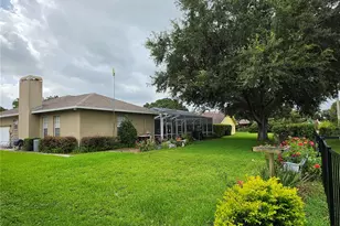 6523 Crews Lake Hills Loop E, Lakeland, FL 33813 - Photo 3