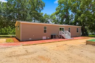 36625 Cord St, Zephyrhills, FL 33541 - Photo 9