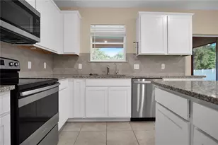 1042 Michelangelo Ln, Winter Haven, FL 33884 - Photo 9
