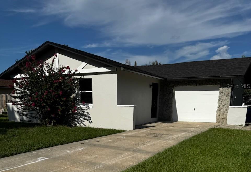 803 Foxboro Ln SW - 803 Foxboro Ln SW, Winter Haven, FL 33880 Luxury Property | Jose Angel Pina