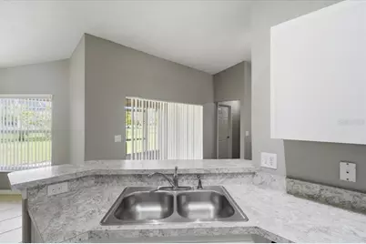 2405 Highlands Vue Parkway, Lakeland, FL 33812 - Photo 17