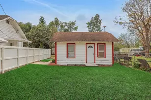 742 Hibiscus Ave, Lake Wales, FL 33853 - Photo 17