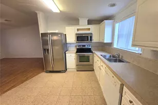 213 York Cottage Dr, Haines City, FL 33844 - Photo 11