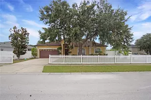 413 Marlberry Leaf Ave, Kissimmee, FL 34758 - Photo 1