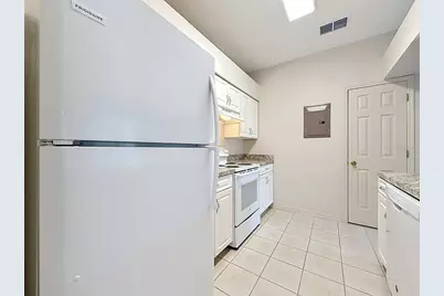 704 Eagle Pond Drive #704, Winter Haven, FL 33884 - Photo 7